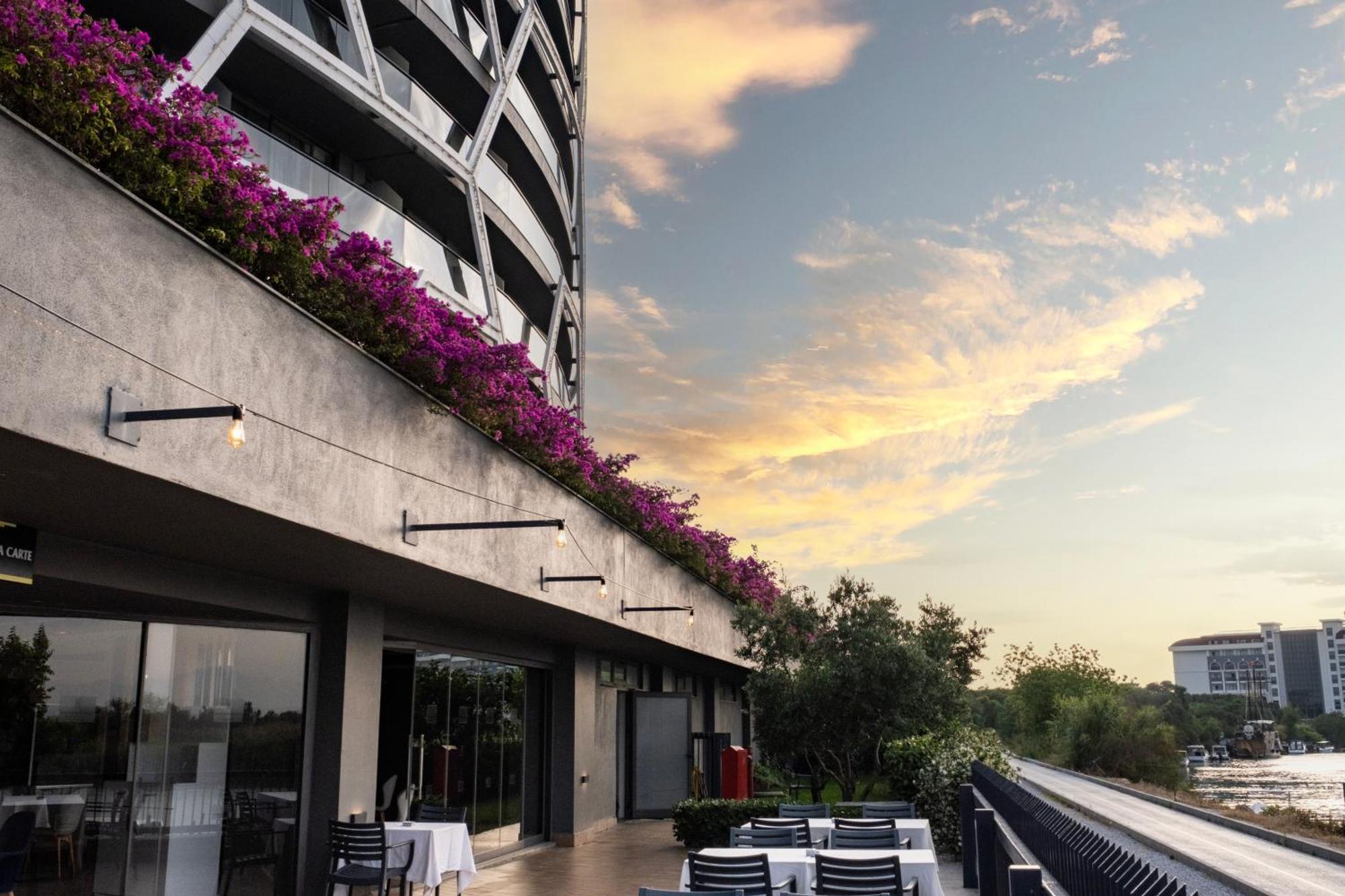 Bosphorus Sorgun Hotel Ultra All Inclusive Side Exterior foto